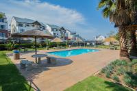 2 Bedroom 1 Bathroom Flat/Apartment for Sale for sale in Greenstone Hill