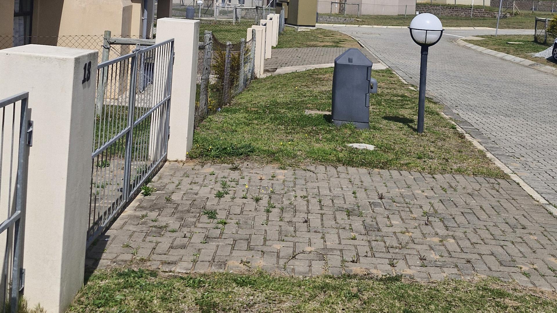 Spaces of property in Kidds Beach