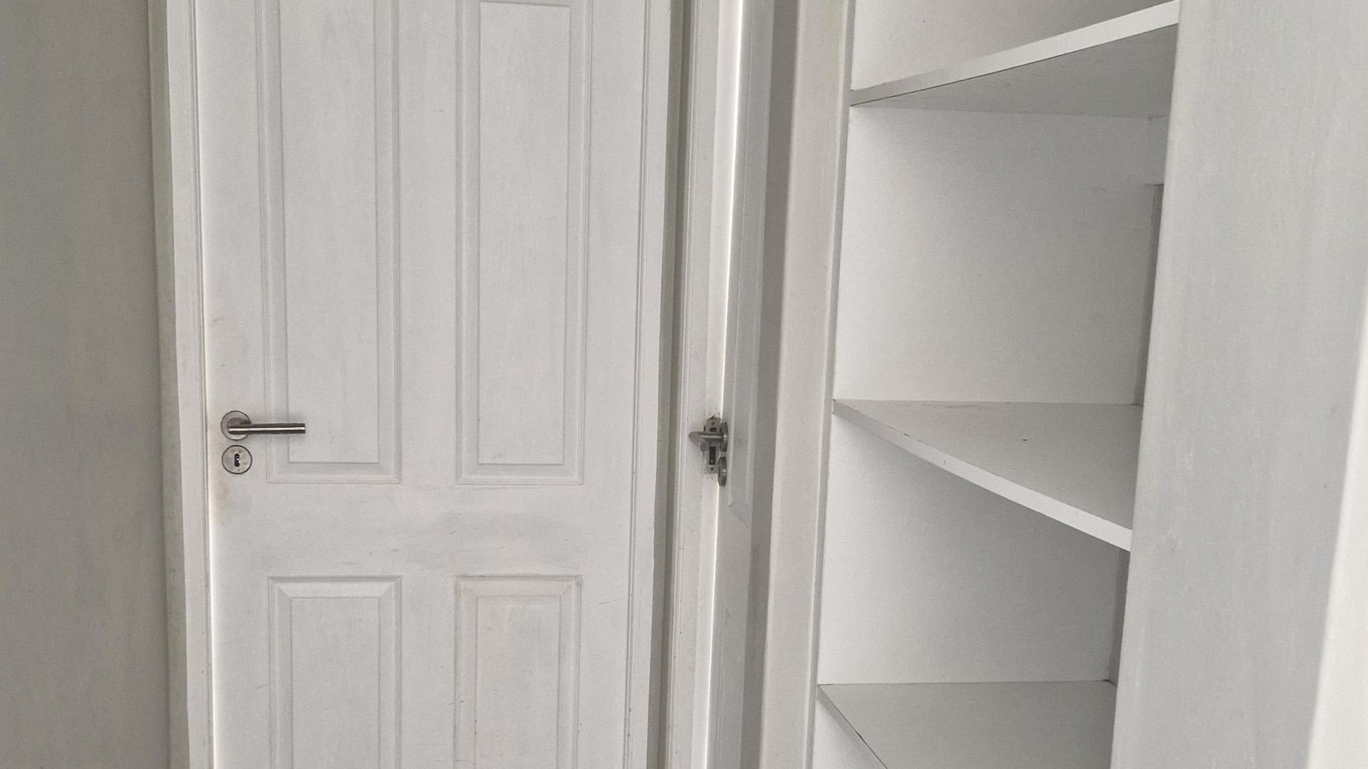 Main Bedroom of property in Kidds Beach