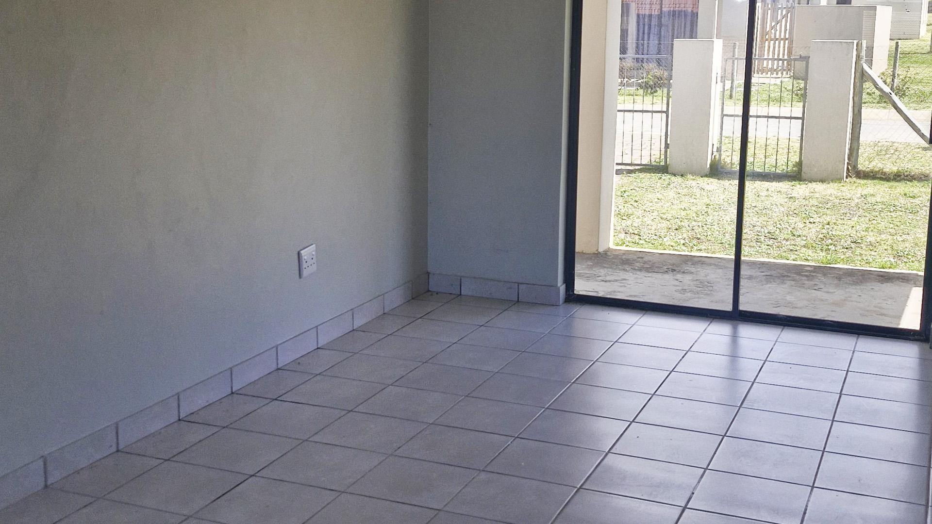 Lounges of property in Kidds Beach