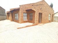 3 Bedroom 2 Bathroom House for Sale for sale in Spruitview