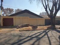 4 Bedroom 2 Bathroom House for Sale for sale in Bezuidenhout Valley