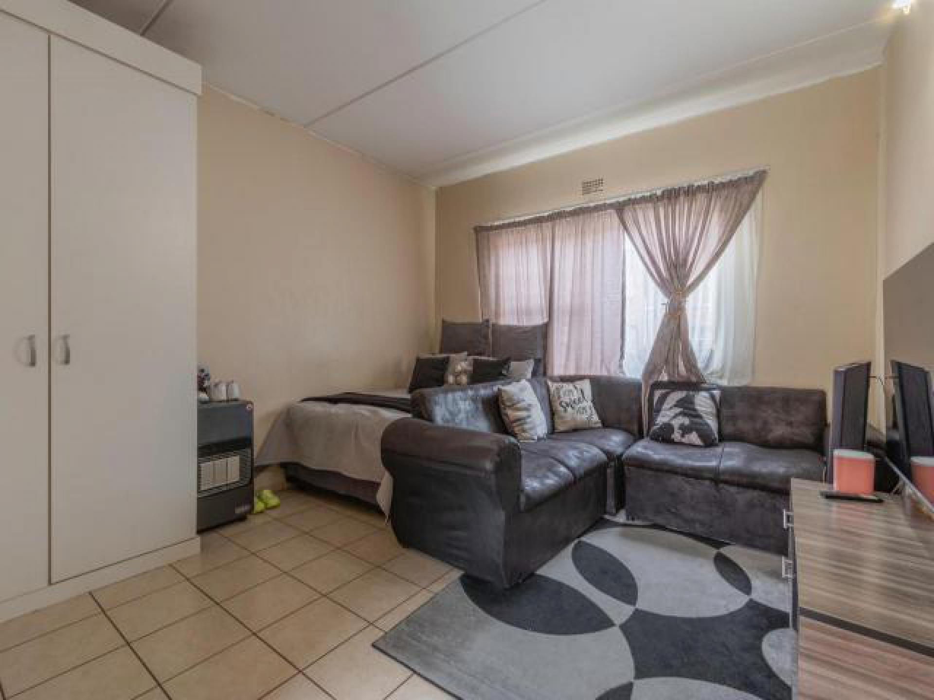 Rooms of property in Crystal Park