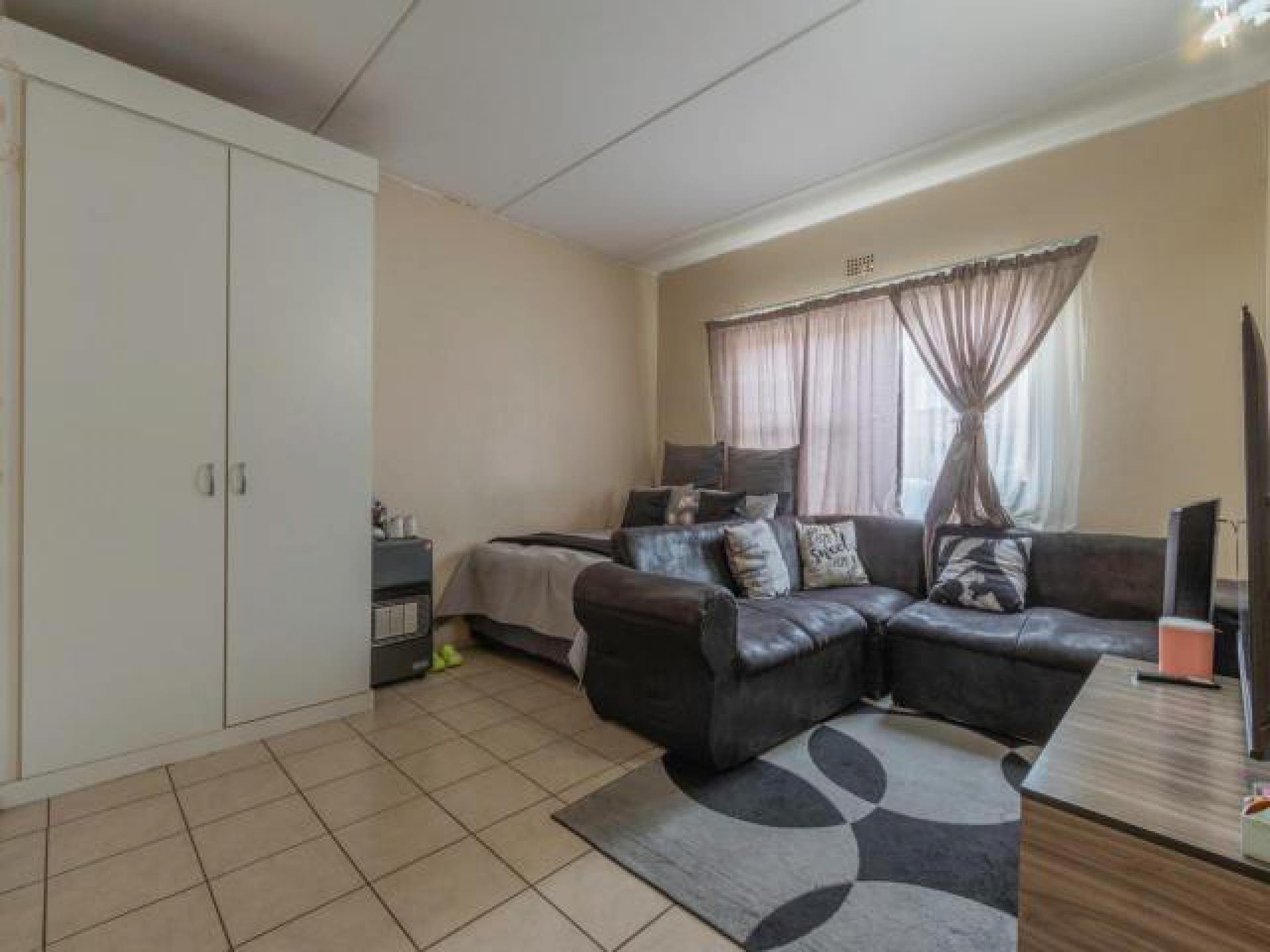 Rooms of property in Crystal Park