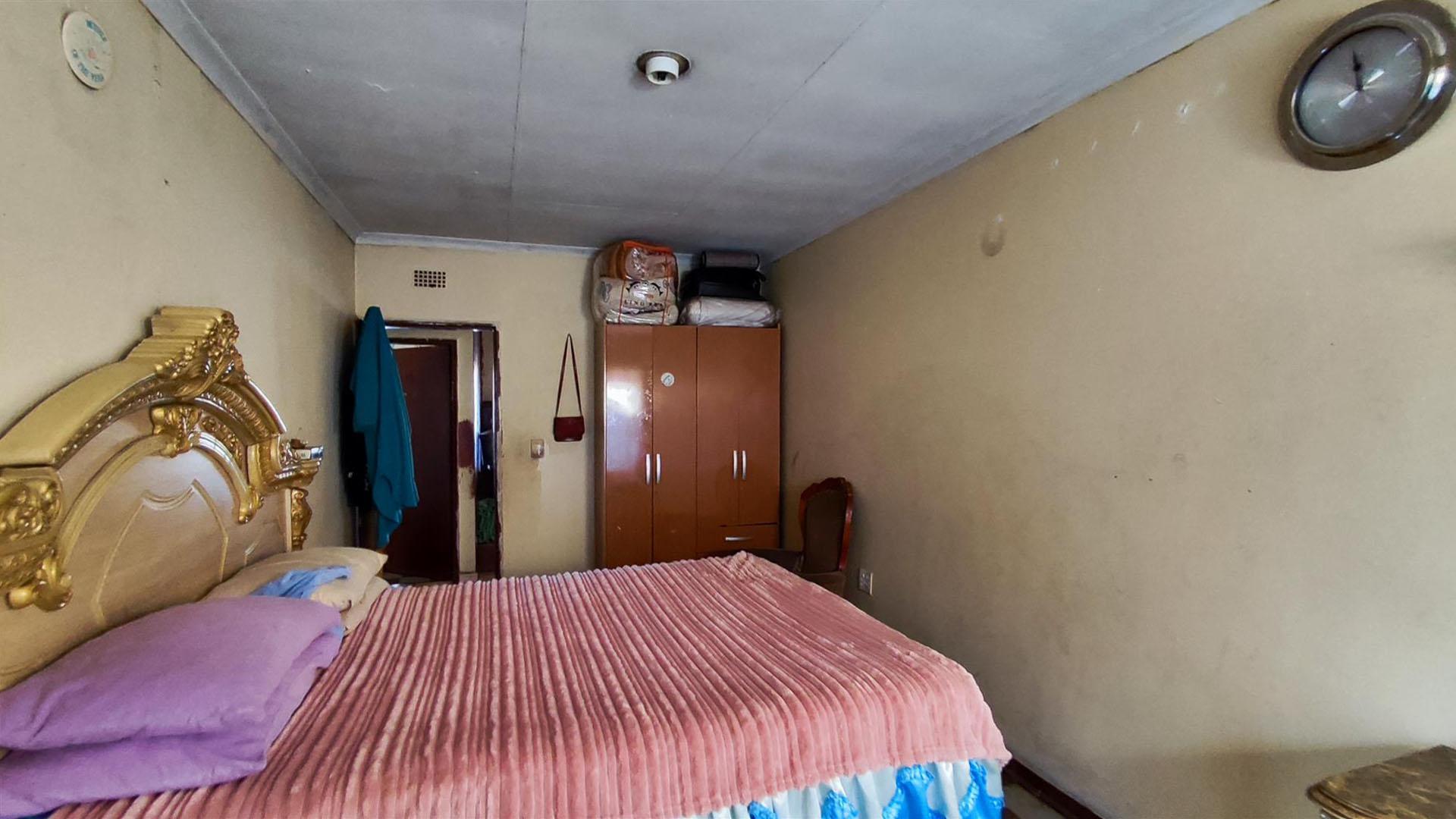 Bed Room 2 - 18 square meters of property in Actonville