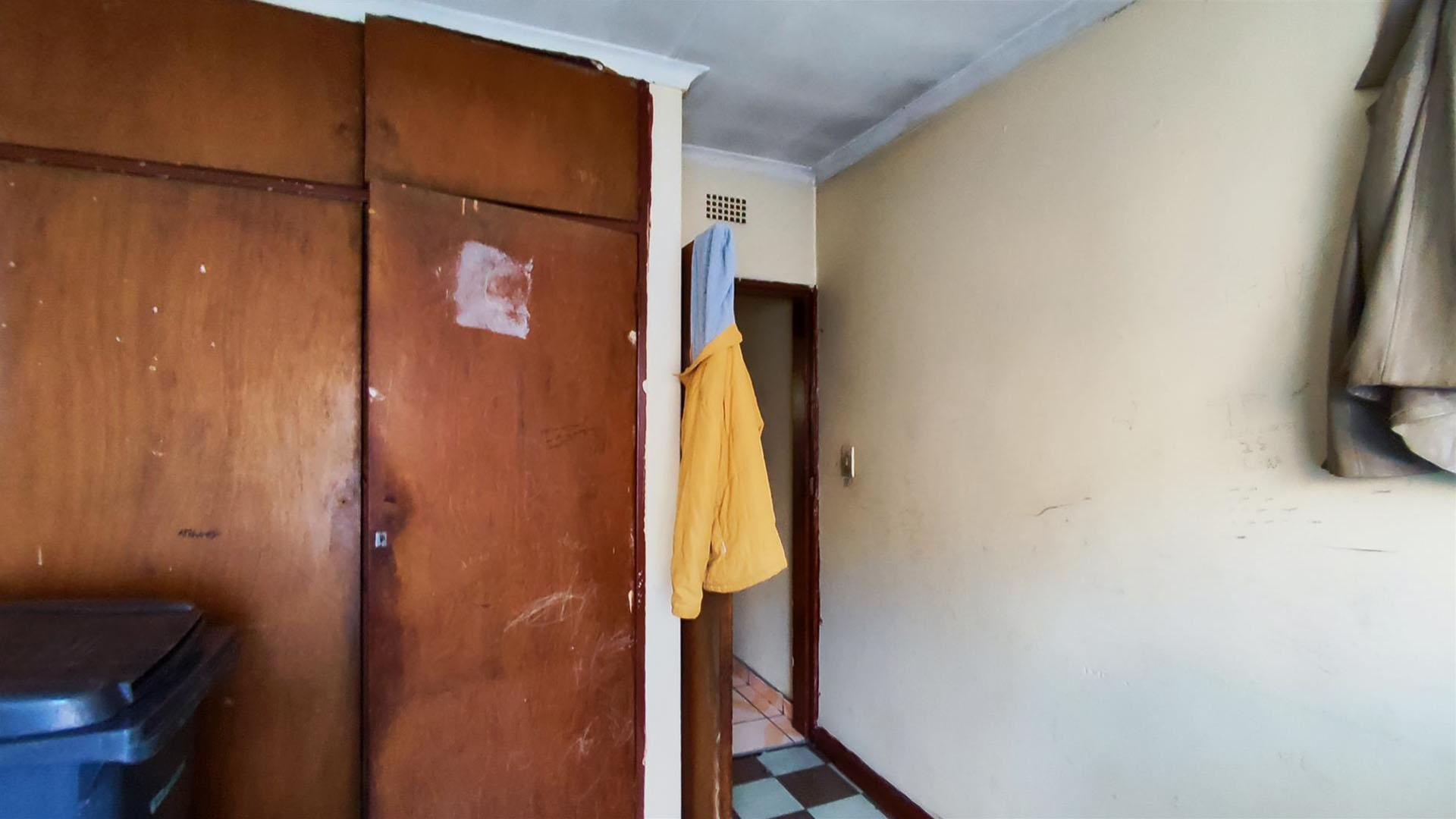 Bed Room 3 - 12 square meters of property in Actonville