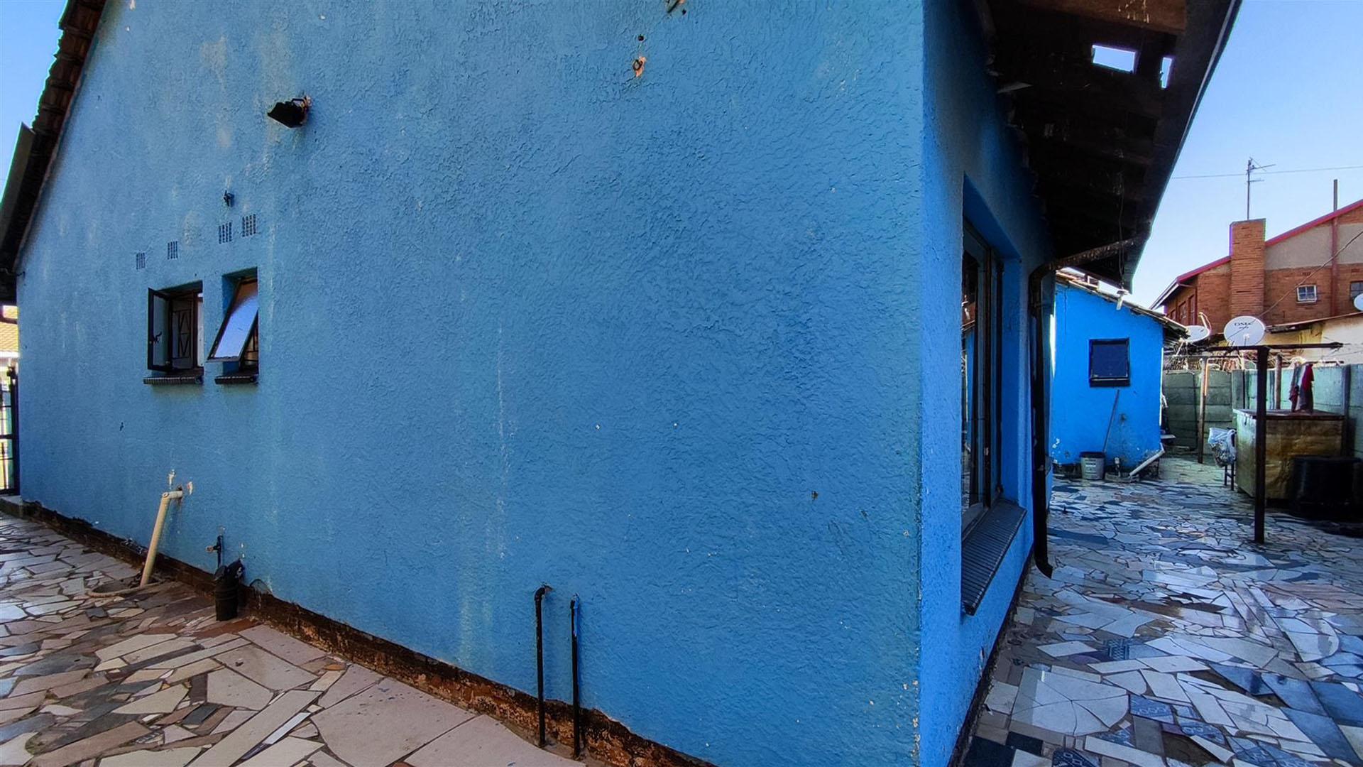 Backyard of property in Actonville