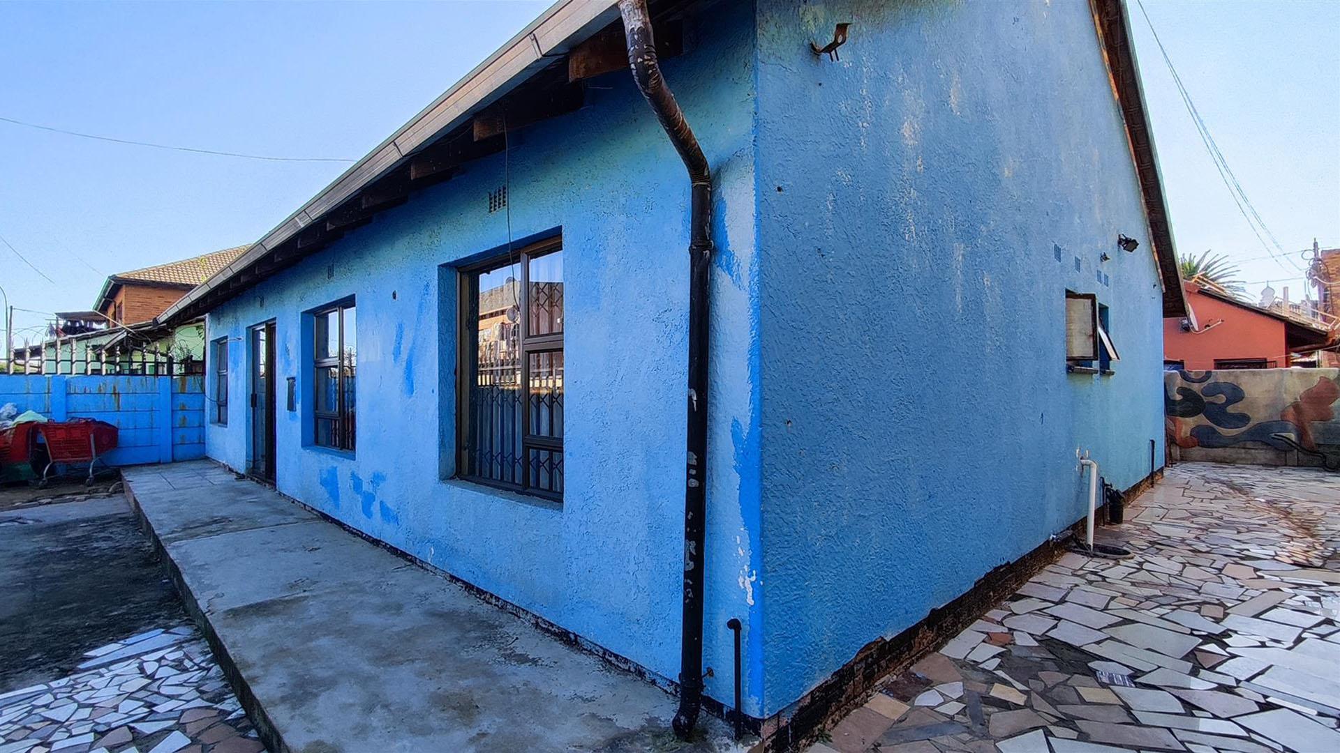 Backyard of property in Actonville