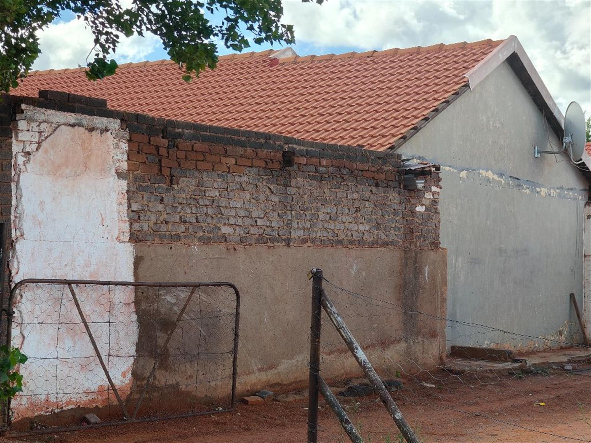 Front View of property in Kathu