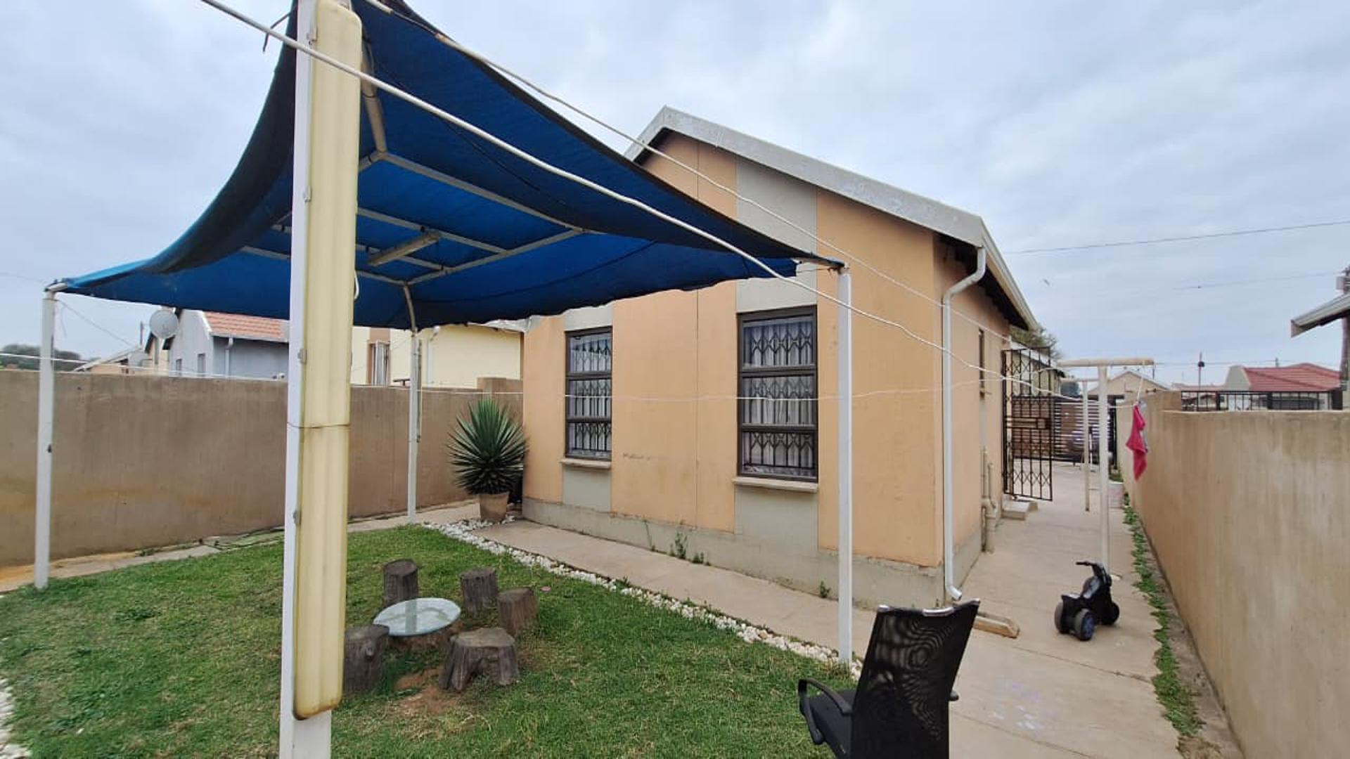 Backyard of property in Savanna City