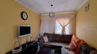Lounges - 14 square meters of property in Savanna City