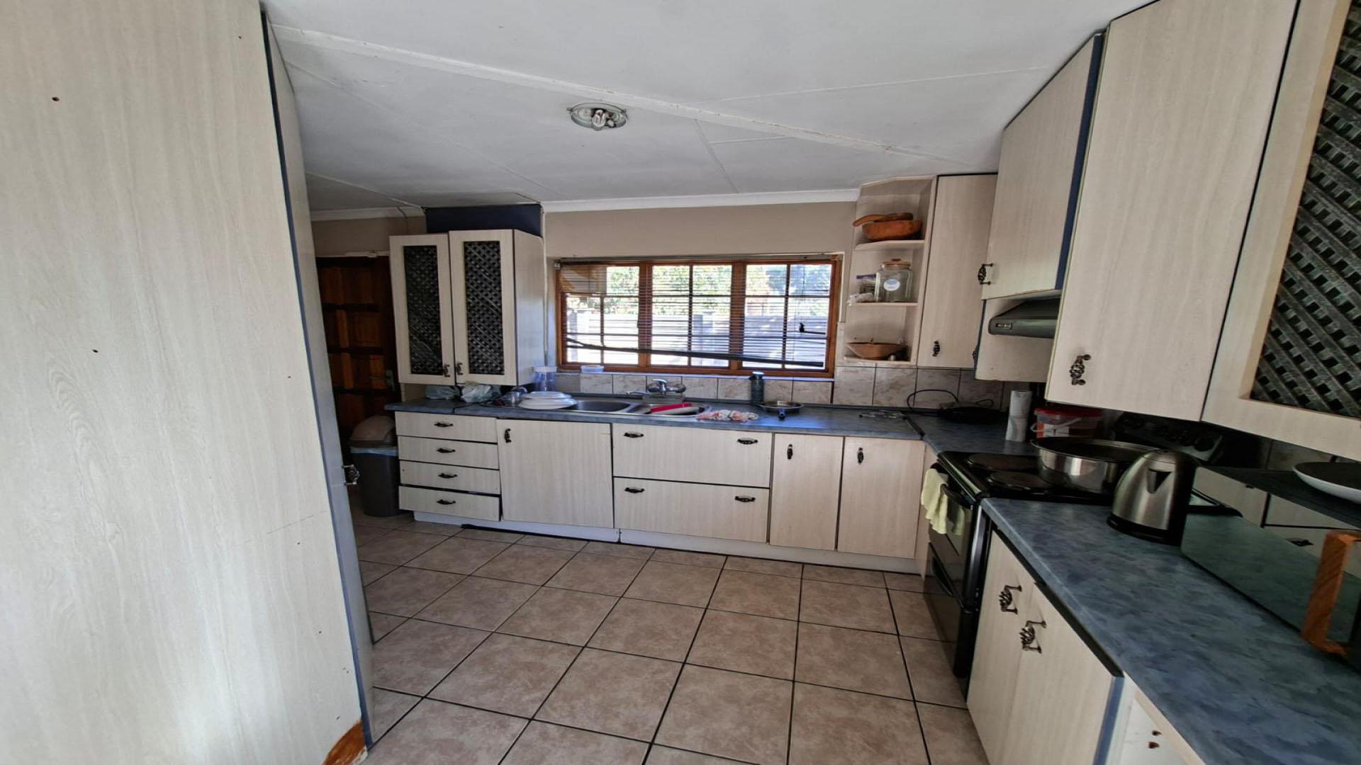 Kitchen of property in Mayville