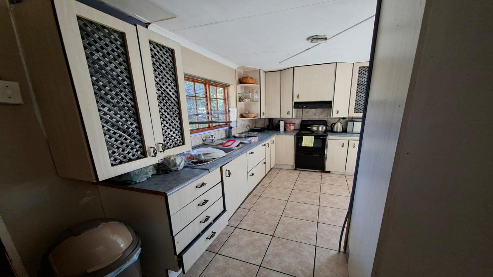 Kitchen of property in Mayville