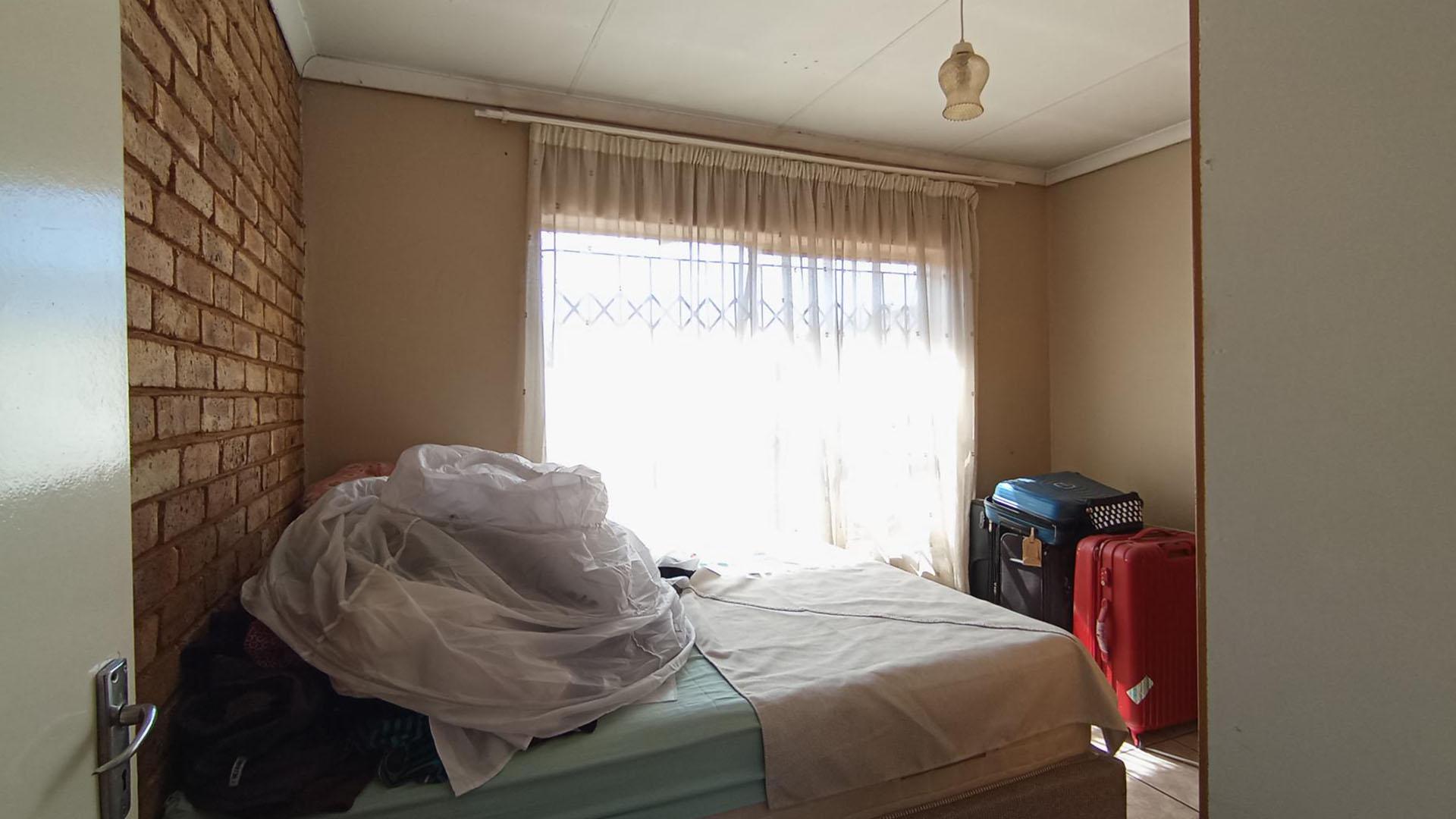 Bed Room 2 - 11 square meters of property in Mayville