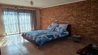 Main Bedroom of property in Mayville
