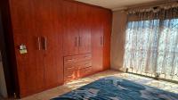 Main Bedroom of property in Mayville