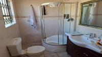 Main Bathroom of property in Mayville