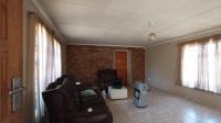 Lounges - 36 square meters of property in Mayville