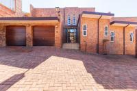 3 Bedroom 3 Bathroom Flat/Apartment for Sale for sale in Bruma