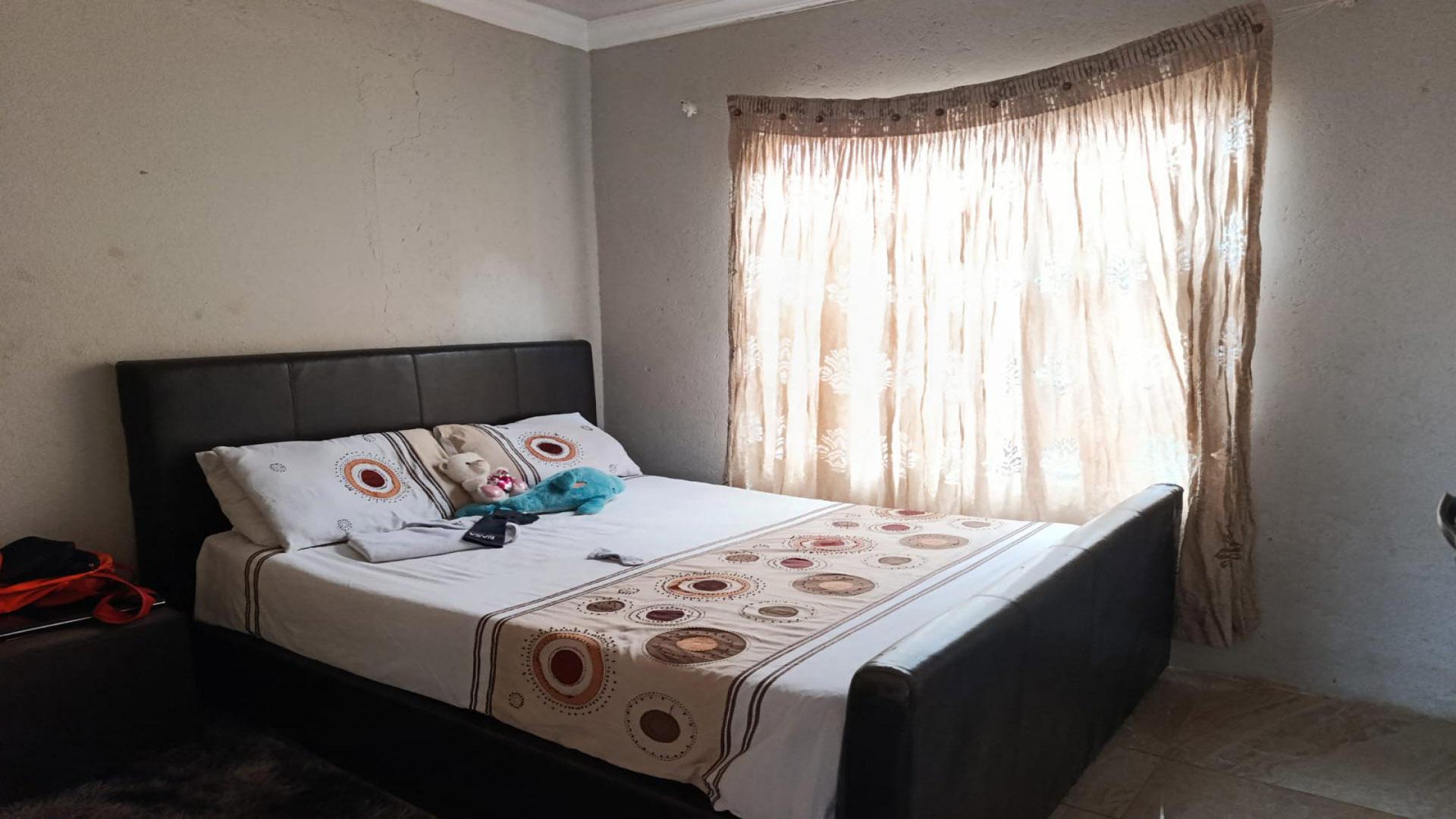 Bed Room 3 of property in Soshanguve