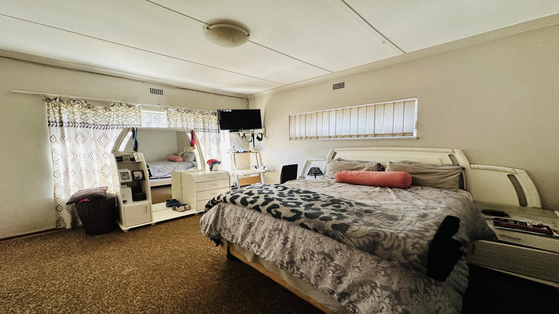 Bed Room 1 of property in Ridgeway