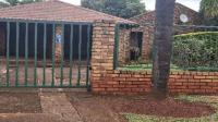 Front View of property in Akasia