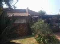 Front View of property in Eldoraigne