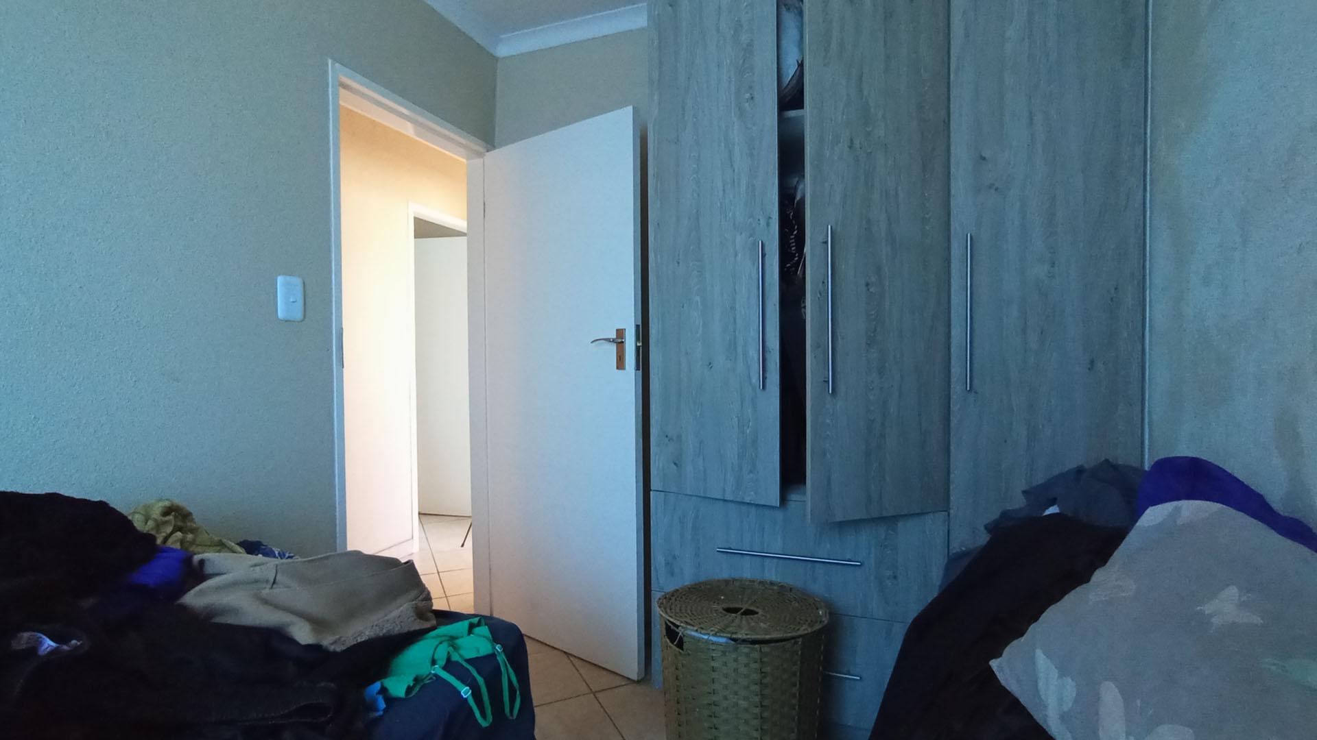 Bed Room 3 - 9 square meters of property in Amandasig