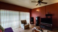 Lounges - 47 square meters of property in Sasolburg
