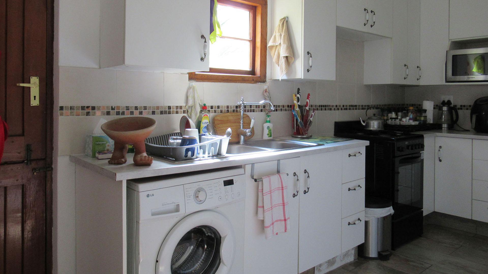 Kitchen - 68 square meters of property in Kensington - JHB