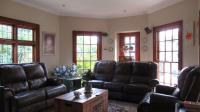 Lounges - 104 square meters of property in Kensington - JHB