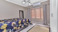 Bed Room 1 of property in Barbeque Downs