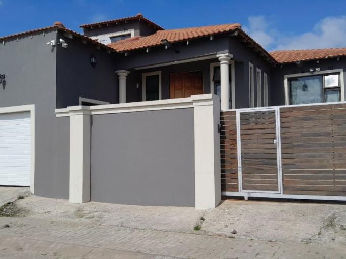 3 Bedroom House for Sale For Sale in East London - MR655535