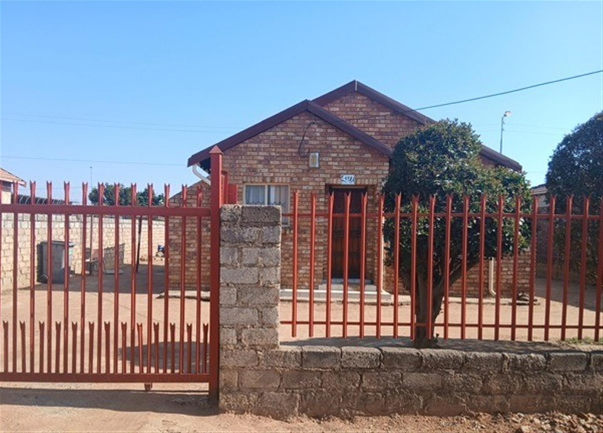 Front View of property in Kudube
