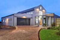3 Bedroom 3 Bathroom House for Sale for sale in Stilbaai (Still Bay)