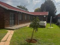 3 Bedroom 2 Bathroom House for Sale for sale in Olifantsfontein