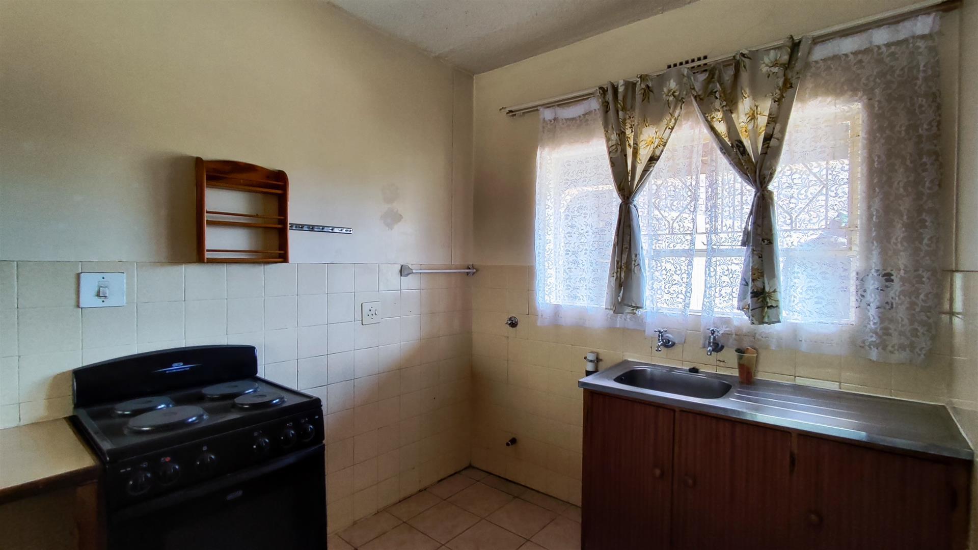 Kitchen - 10 square meters of property in Croydon