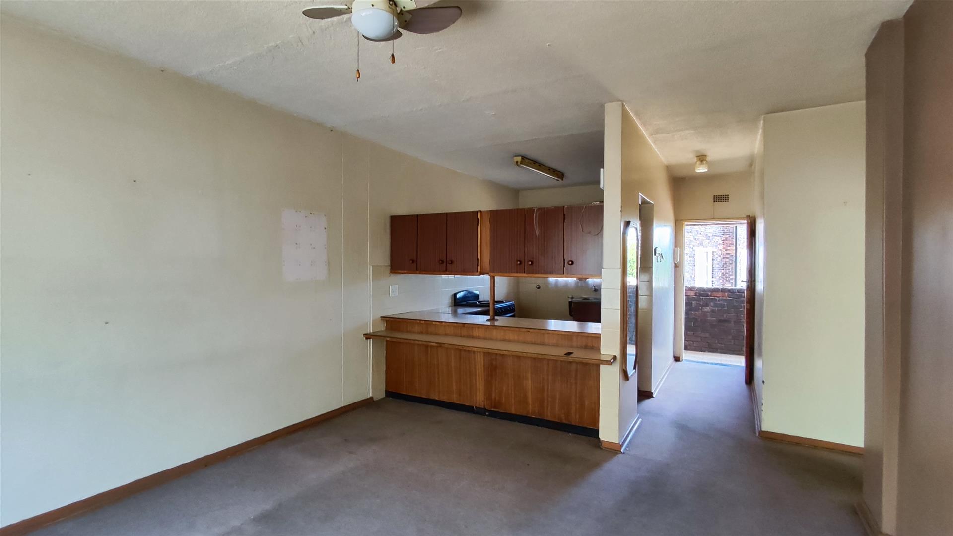 Lounges - 19 square meters of property in Croydon