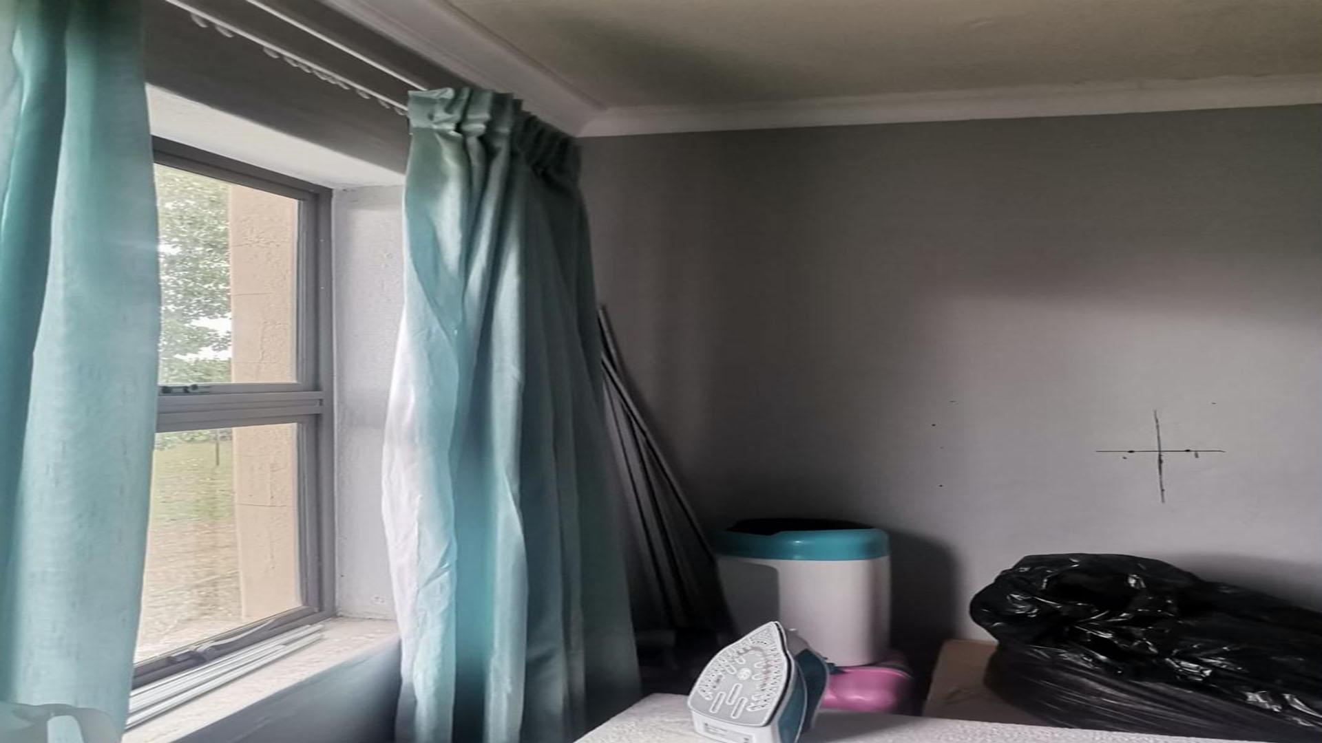 Bed Room 1 of property in Madadeni