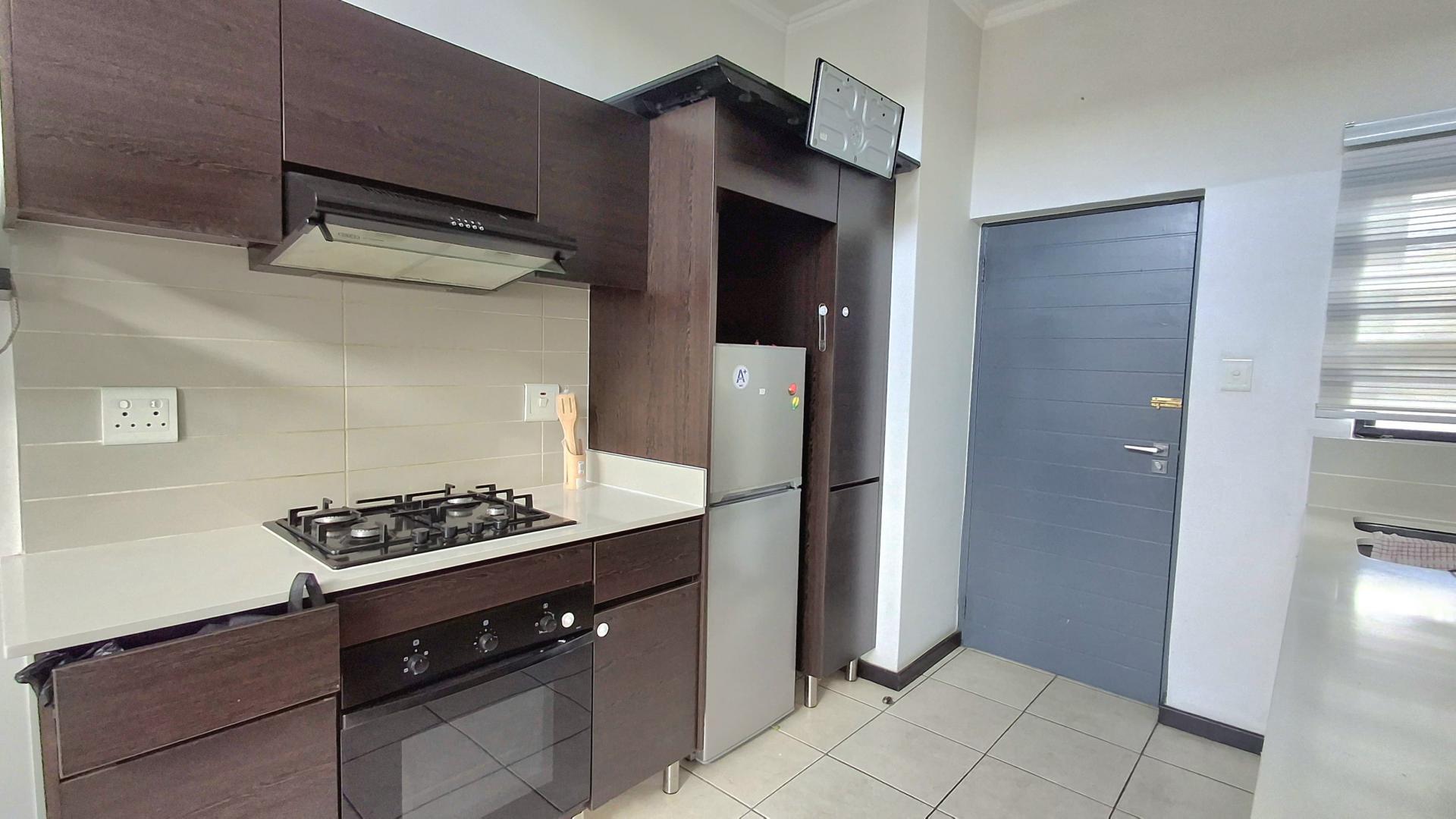 Kitchen - 7 square meters of property in Oakdene