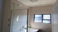 Bathroom 2 of property in Oakdene