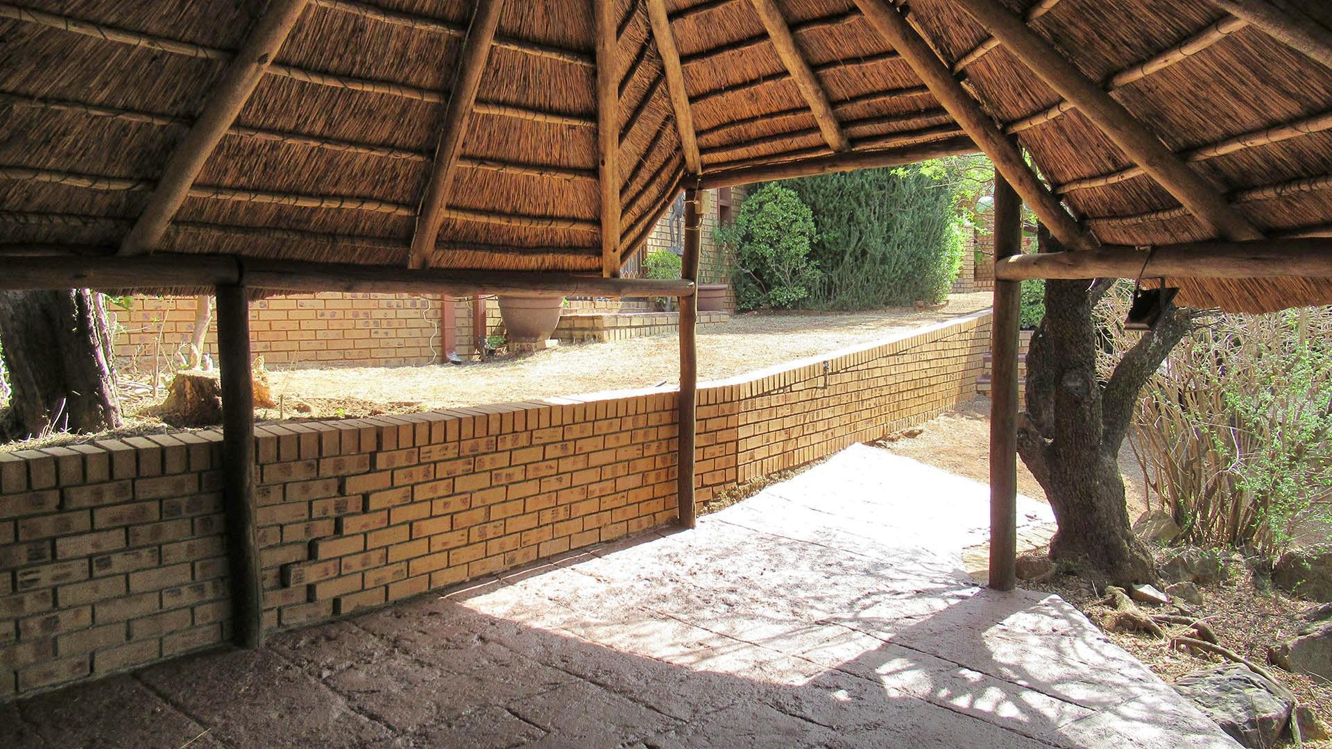 Braai Area of property in Glenvista