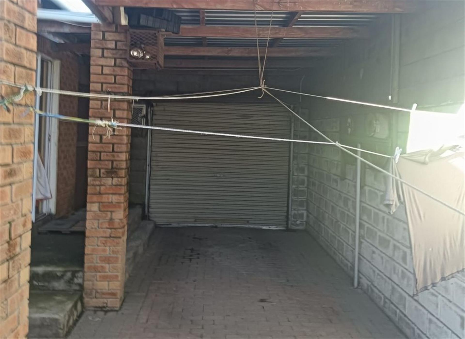 Garage of property in Guguletu