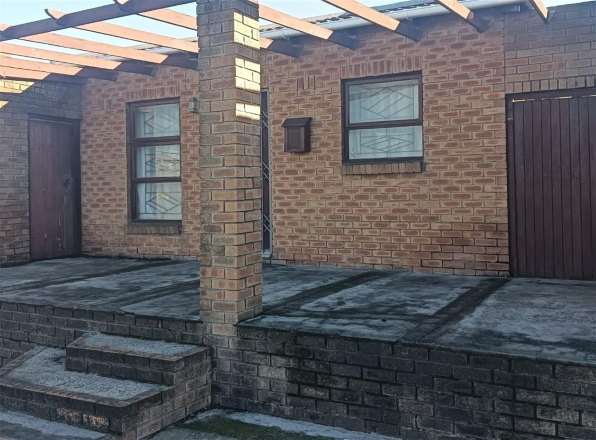 Front View of property in Guguletu