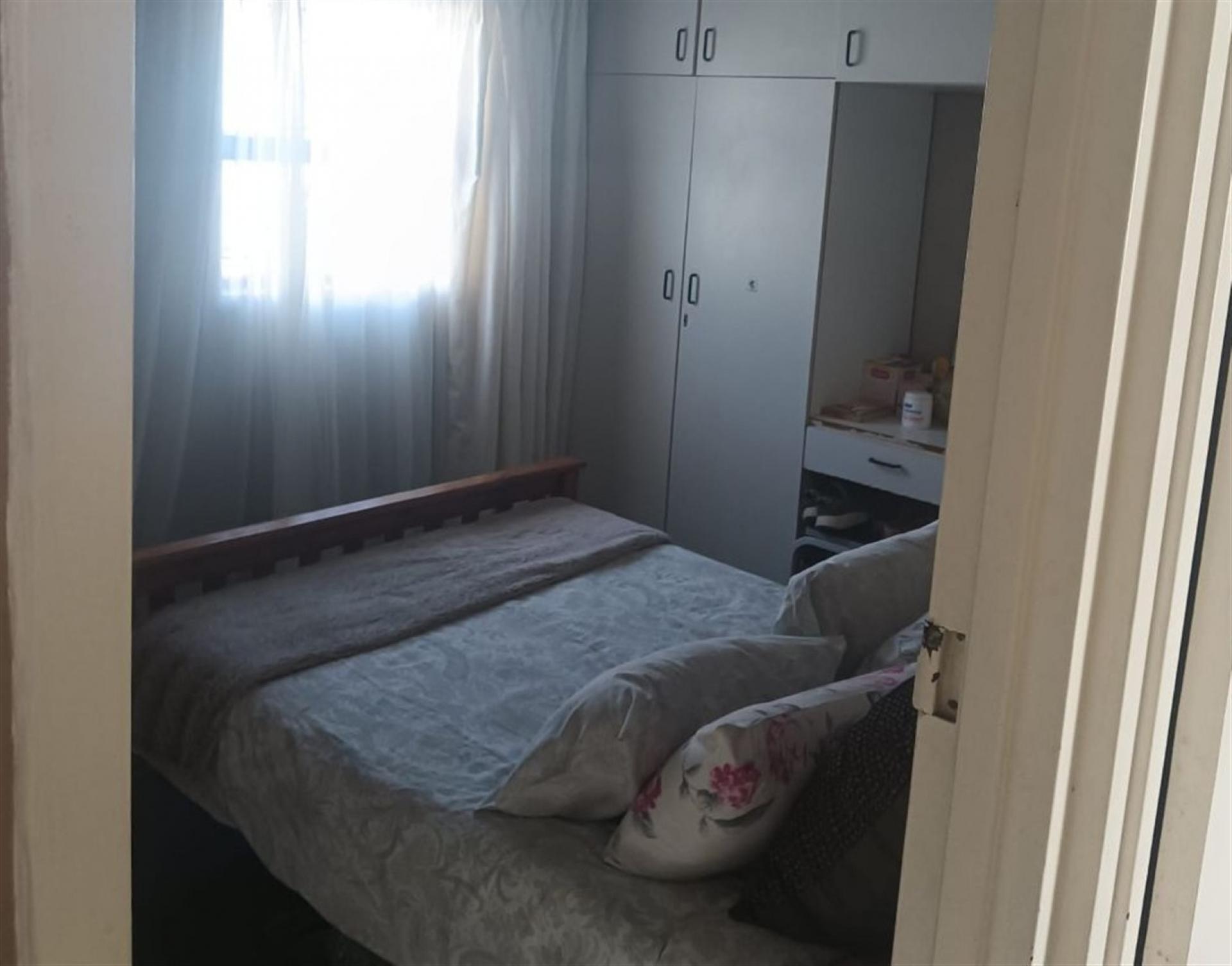 Main Bedroom of property in Guguletu