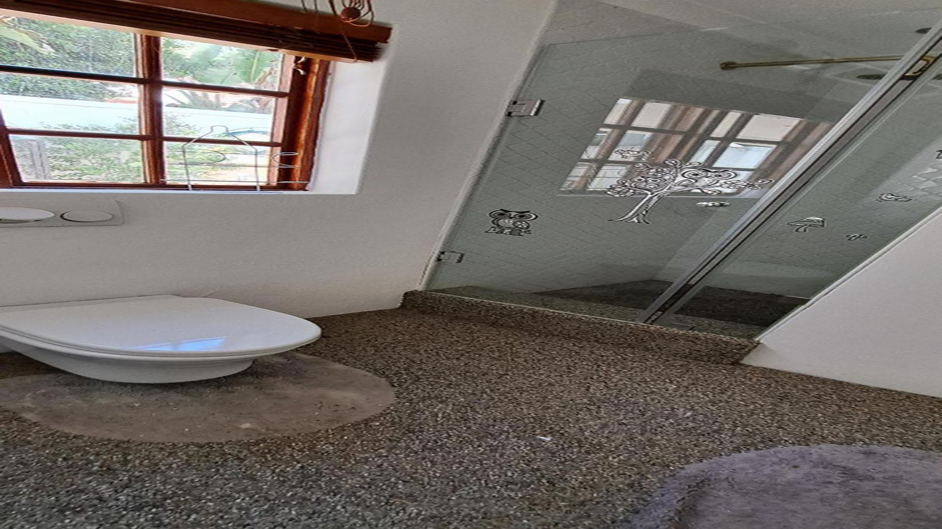 Bathroom 1 of property in Bryanston