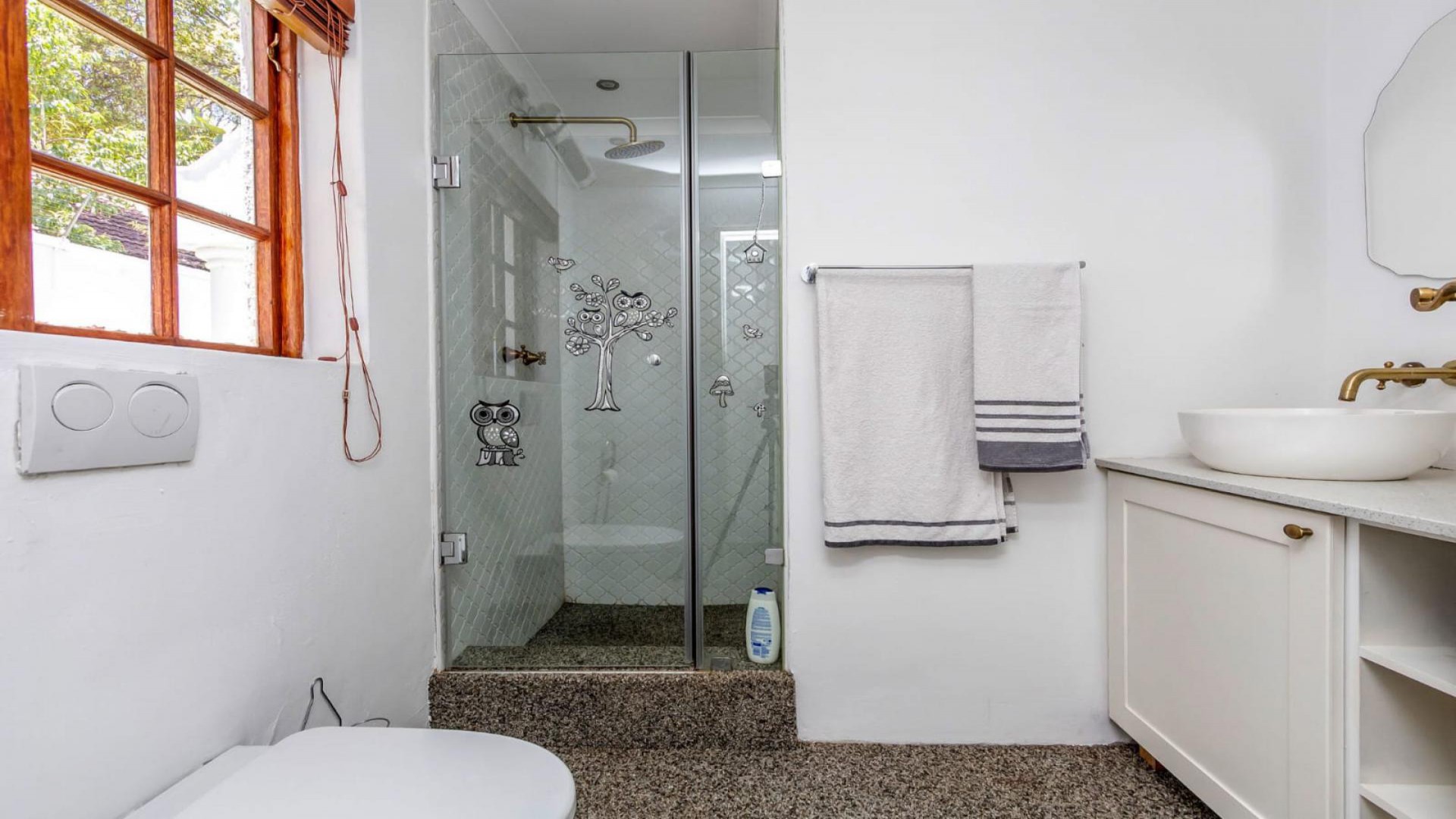 Bathroom 2 of property in Bryanston