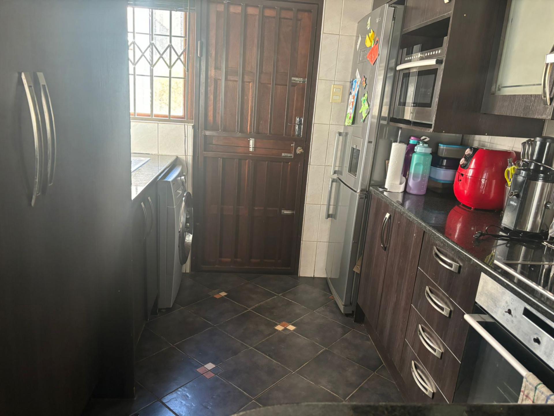 Kitchen of property in Halfway Gardens