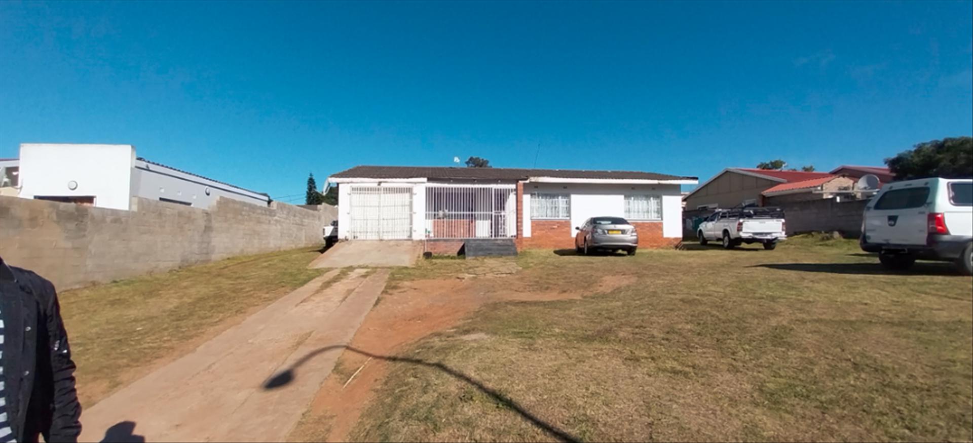 Front View of property in Southernwood