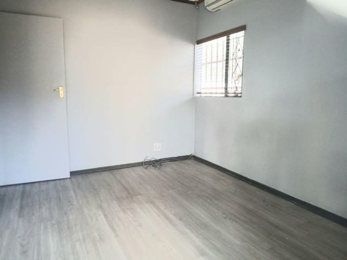 Commercial to Rent in Rustenburg - Property to rent - MR656171